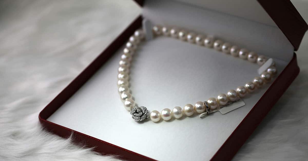 Jewelry Photography Guide