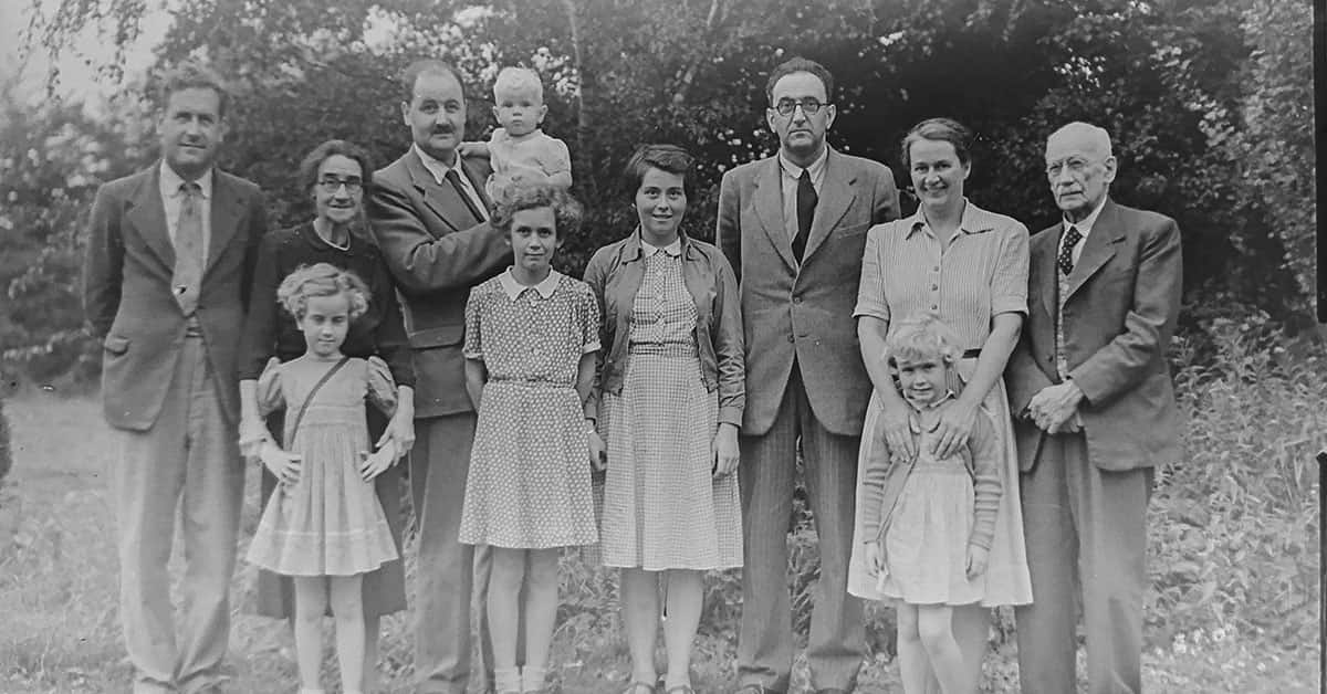Retouching and Reinventing Old Photos