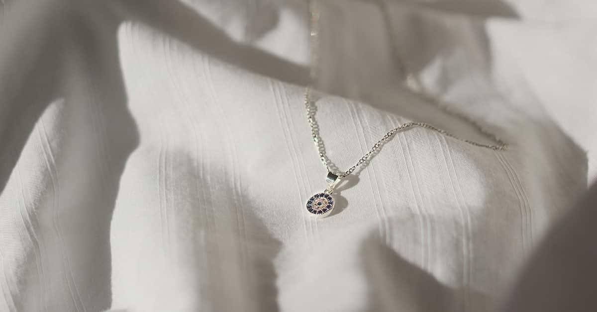 Best Background for Jewelry Product Photography