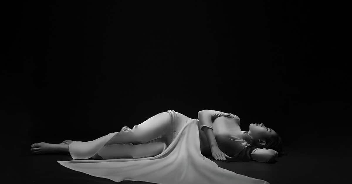 Plus Size Boudoir Photography Poses