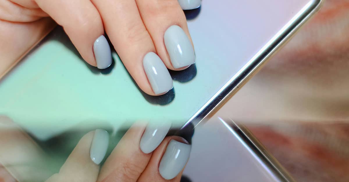 App to Add Nail Polish to Photo