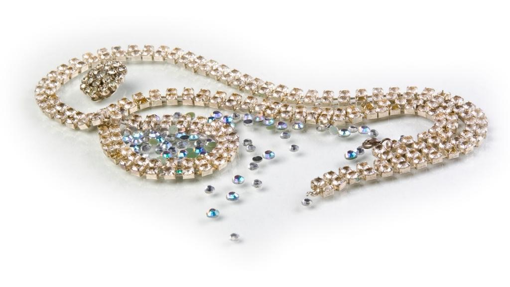 Common Mistakes to Avoid With Jewelry Photography Props