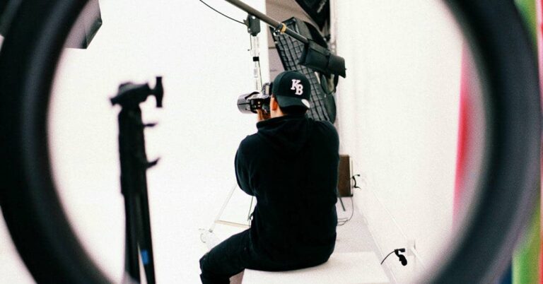 Photo Studio Job Description - Retouching Labs