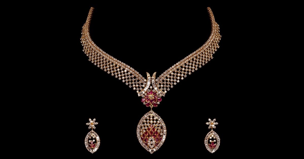 Jewelry Photography Tips to Make Every Piece Look Priceless