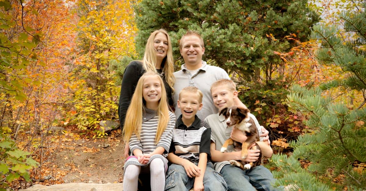 5 Ways to Spice Family Formal Photographs
