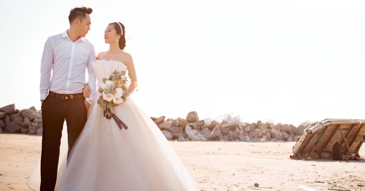 6 Figure Wedding Photography Business