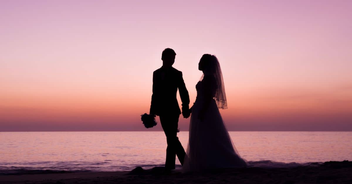 7 Angles to Capture During the Wedding Ceremony