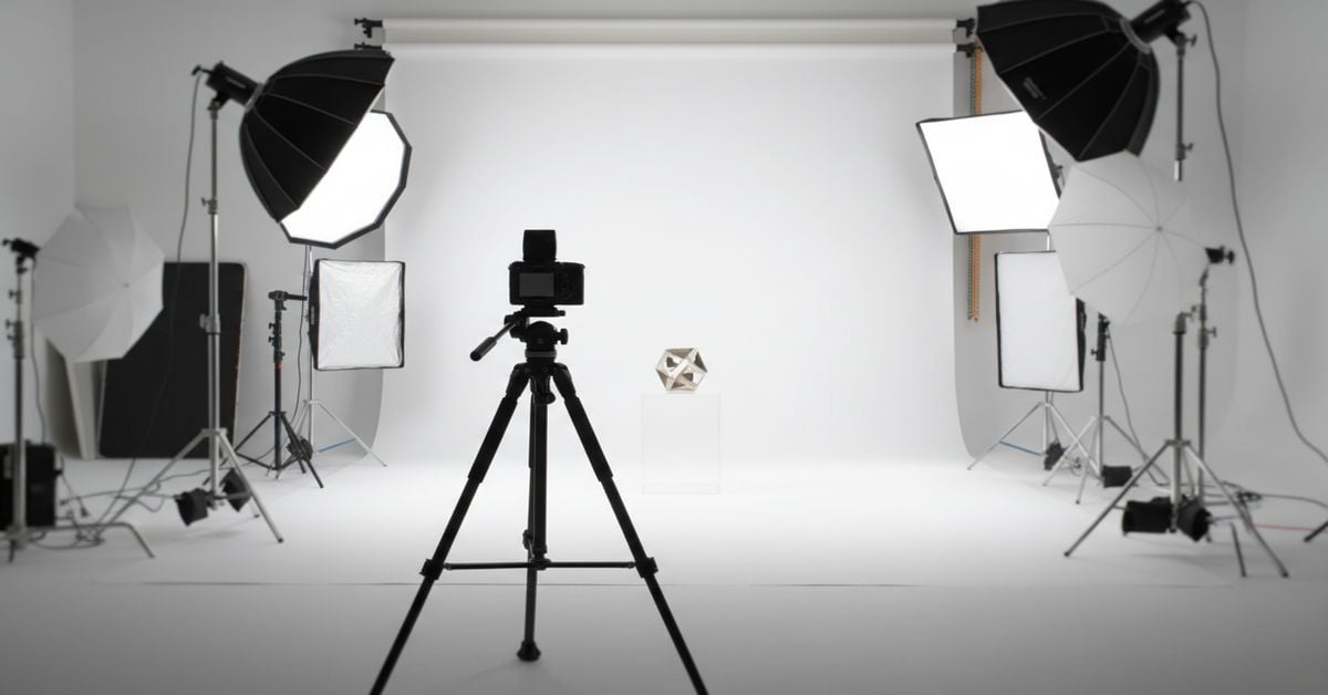 Why Do Your Images On A White Background Look Like Amazon And Not Like Balenciaga Featured Image